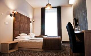 Отель Hotel Vis A Vis Олесница Двухместный номер с 1 кроватью-4